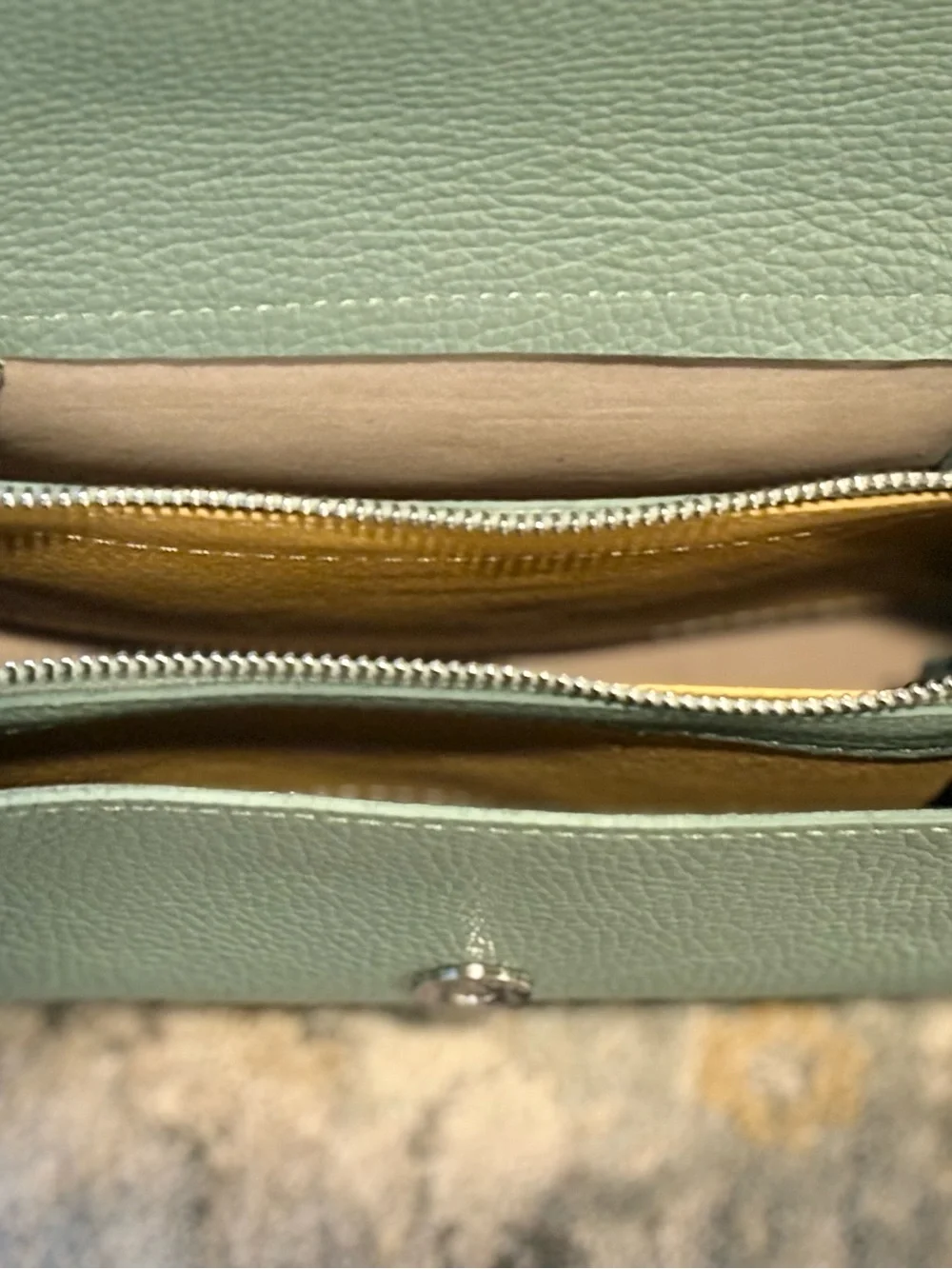 Italian leather clutch (pristine condition)